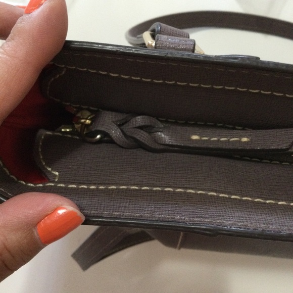 Dooney and Bourke gray Leather Zipper top Closure Shoulder Handbag - Picture 7 of 15